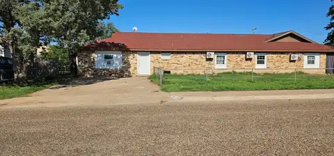 650 22nd Street, Slaton, TX 79364