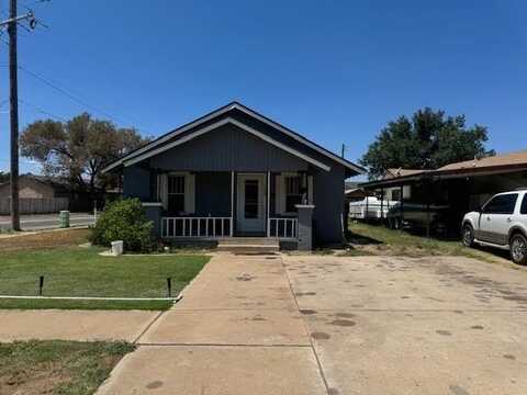 355 11th Street, Slaton, TX 79364