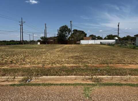 3301 15th Place, Lubbock, TX 79403