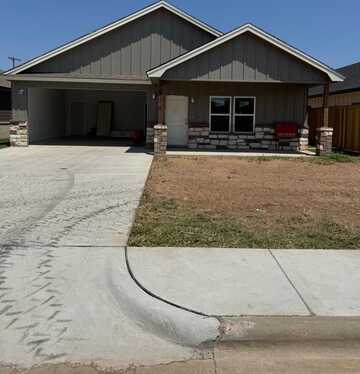 310 Garza Street, Slaton, TX 79364