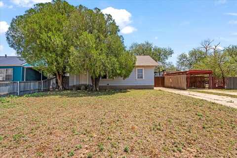 1211 Ave L, Levelland, TX 79336