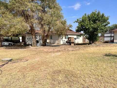 208 Ave D, Plains, TX 79355