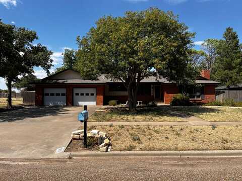 908 Houston Street, Floydada, TX 79235