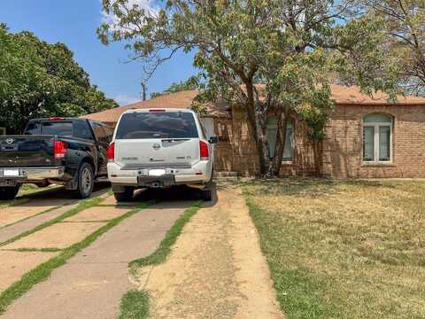 2426 30th Street, Lubbock, TX 79411