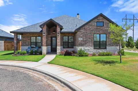 1301 Essex Lane, Wolfforth, TX 79382