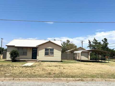 114 13th Street, Hale Center, TX 79041