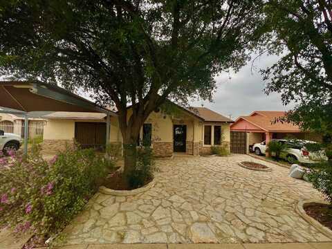 104 Kennedy Lp, laredo, TX 78046