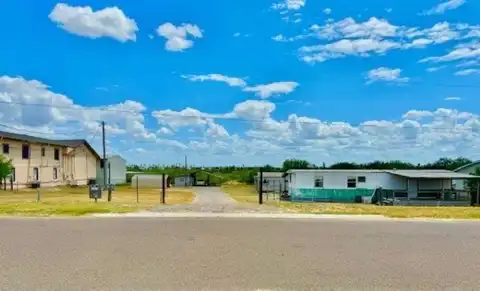 126 Madison Ave., Zapata, TX 78076