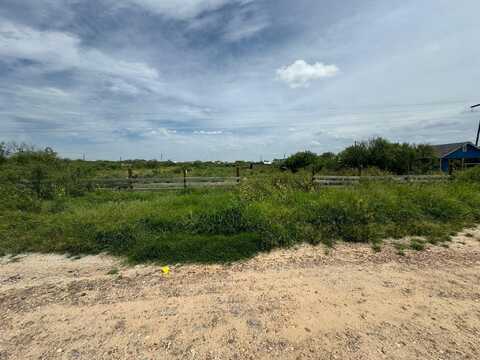 804 Camino Bolivar, Laredo, TX 78043