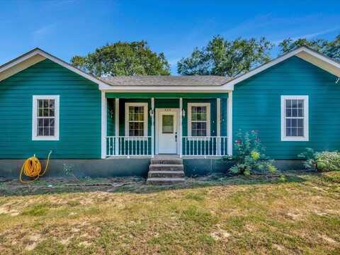 424 Flora Street, Nacogdoches, TX 75960