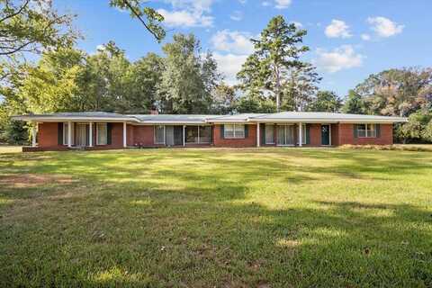 1207 Spring Lake Drive, Lufkin, TX 75901