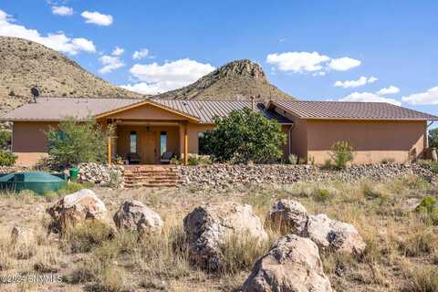 39 Tulpia Trail, Hillsboro, NM 88042