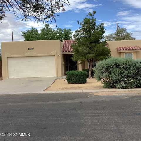 4694 April Place, Las Cruces, NM 88007