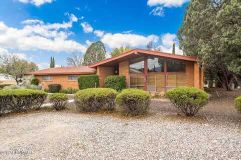 2901 Karen Drive, Las Cruces, NM 88001