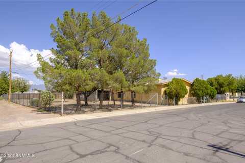 1418 N Tornillo Street, Las Cruces, NM 88001