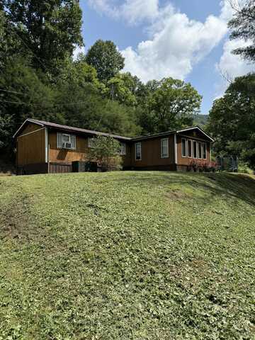 264 Neds Road, McDowell, KY 41647