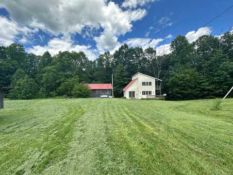 2701 Cobhill Road, Irvine, KY 40336