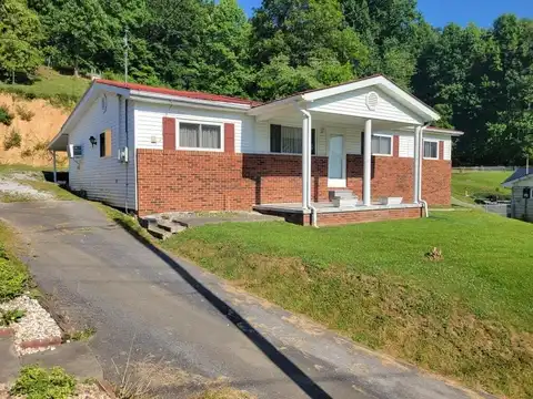 2733 Highway 638, Manchester, KY 40962