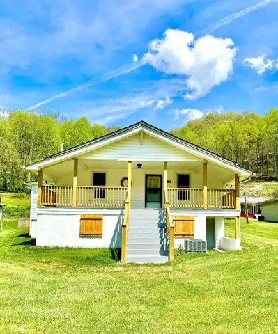 3109 highway 219, Wallins, KY 40873