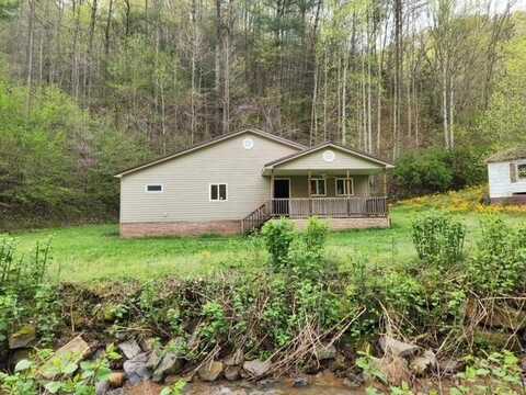 2025 Big Card Road, Mouthcard, KY 41548