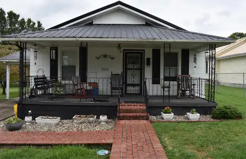 808 Manchester Avenue, Middlesboro, KY 40965