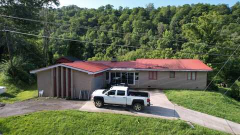 52 Wooton Road, Wooton, KY 41776