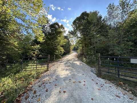 777-a Clay Camp Road, Hitchins, KY 41146