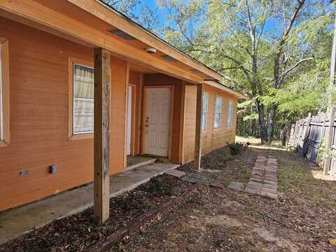 29 Willie Lindsey Dr., Collins, MS 39428