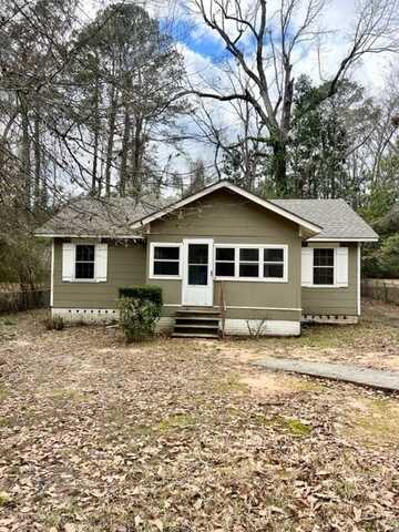 2206 N 3rd Ave, Laurel, MS 39440