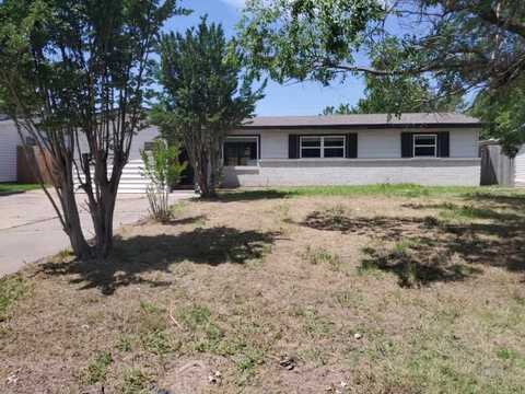 633 SW 45th St, Lawton, OK 73505