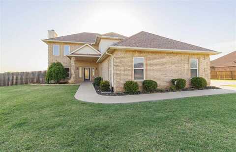 1416 NE 61st St, Lawton, OK 73507