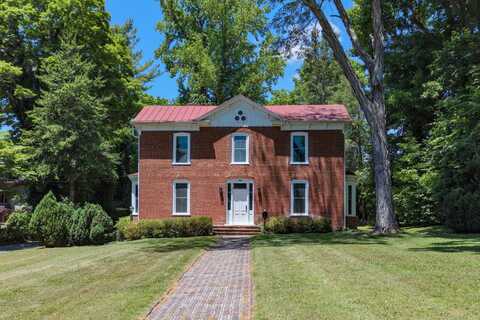 509 S Main St, Lexington, VA 24450