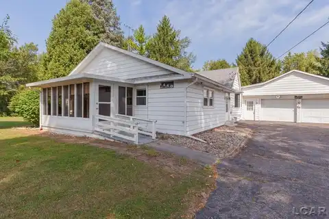 1440 W Carleton, Adrian, MI 49221