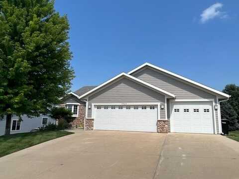 1704 Dakota St, Yankton, SD 57078