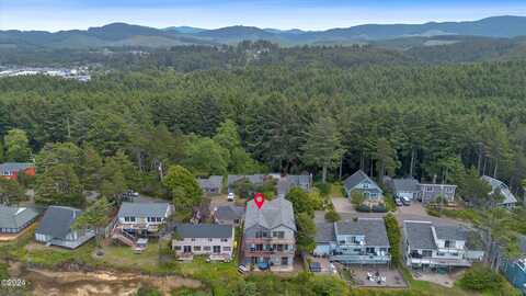 1933 SW Coast Avenue, Lincoln City, OR 97367