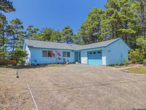 5272 SW Field, Waldport, OR 97394