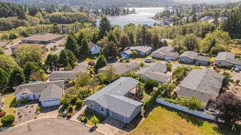 2814 NE 46th, Lincoln City, OR 97367