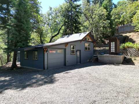 4712 Old Highway 99 S, Ashland, OR 97520