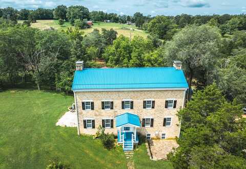 5106 Noser Mill, Leslie, MO 63056
