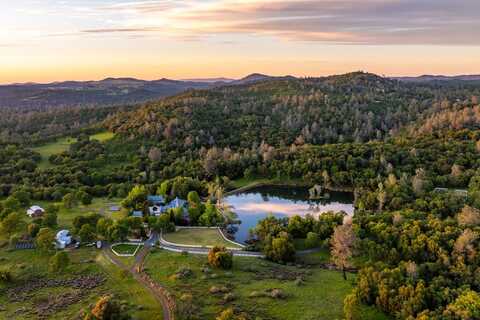 16096 Perimeter Road, Grass Valley, CA 95949