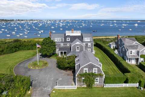 52 Monomoy Road, Nantucket, MA 02554