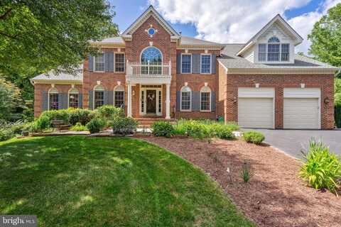 2418 STRYKER AVE, VIENNA, VA 22181