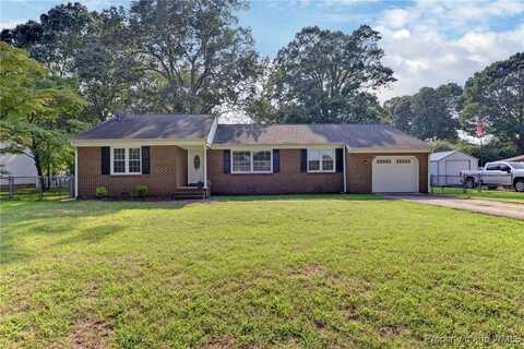 1594 Pine Tree Dr, Gloucester Point, VA 23062