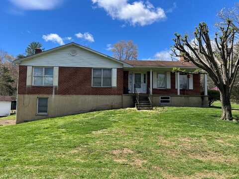 222 Walker Orchard RD, Eagle Rock, VA 24085