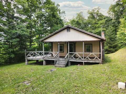 128 Cabin Lane, Pembroke, VA 24136