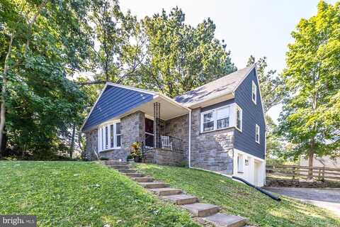 302 WOODLAND AVE, COATESVILLE, PA 19320