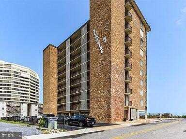 4 84TH ST #1B, OCEAN CITY, MD 21842