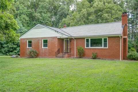 7 Mae St, Highland Springs, VA 23075