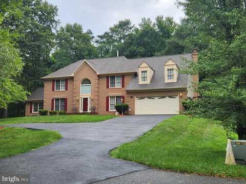 8015 WINGATE DR, GLENN DALE, MD 20769