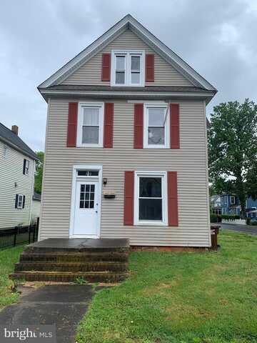 10 W END AVE, CAMBRIDGE, MD 21613
